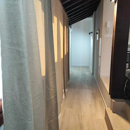 T4 En Centro Apartment *